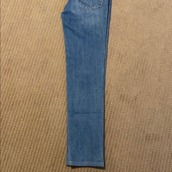 EUC! Levi’s 712 Slim Mid Rise Light Wash - Picture 6 of 8